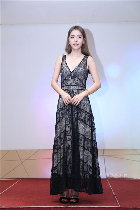 李毓芬《是我不够好》庆功见面会 炎亚纶出席力挺