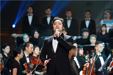 孙砾演唱《彼岸》