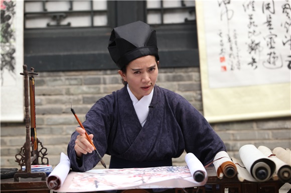 冻龄郭靖遇大粒墨靓靓张智霖示范「完美跳楼」