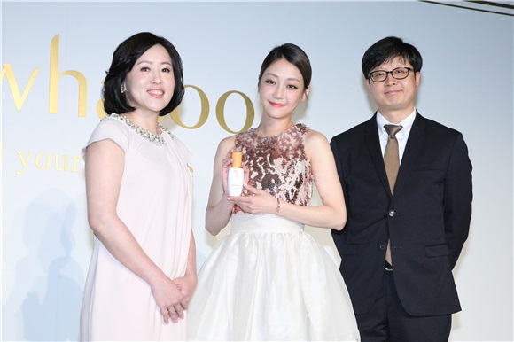 谢欣颖出席雪花秀新品活动