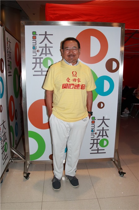 刘丹、杨思琪、滕丽名和冯盈盈等出席母亲节活动