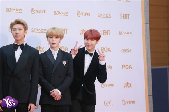 SUPERJUNIOR、EXO、防弹少年团等出席金唱片专辑部门颁奖礼