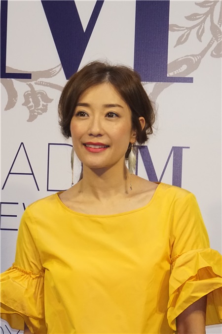 杨千嬅、周汶錡及黄佩霞出席甜品店开幕活动