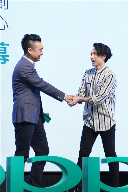 林宥嘉出席手机开幕记者会