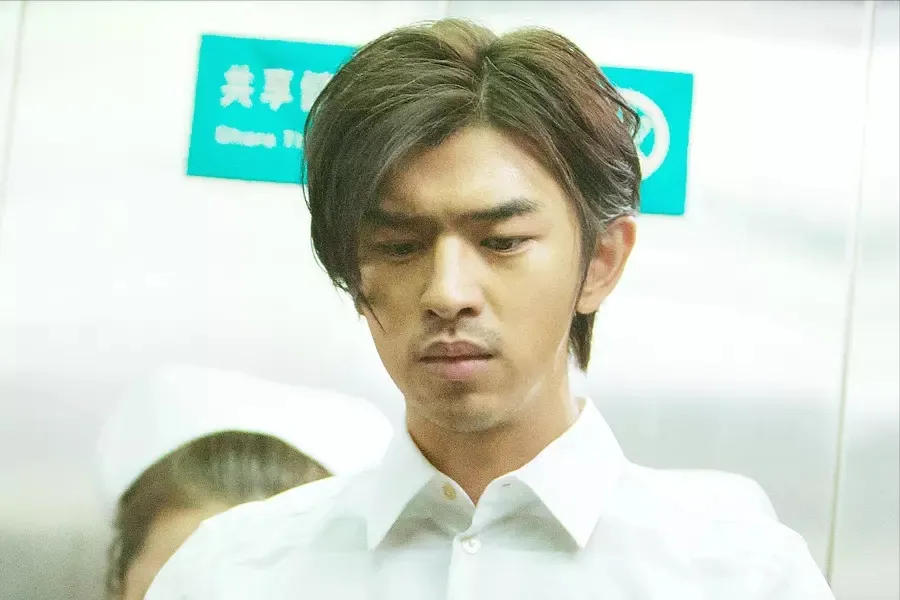 陈柏霖否认婚讯，十三年爱情长跑引网友共鸣：幸福选择在于己