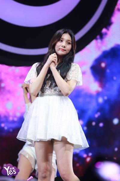 〈Yes 首尔现场〉女团GFRIEND出道近三年 发行第6张迷你专辑