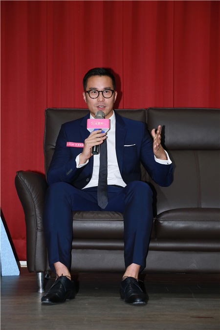 张孝全刘奕儿出席花漾美姬乐园派对