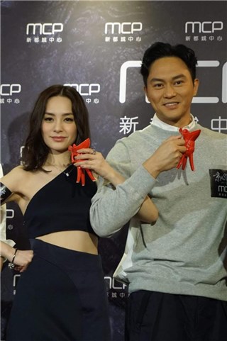 〈Yes香港现场〉张智霖与钟欣潼出席《京城81号II》首映