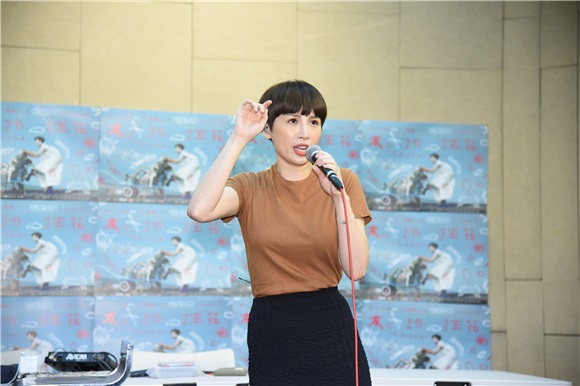 魏如萱为演唱会练团 乱弹阿翔探班打气