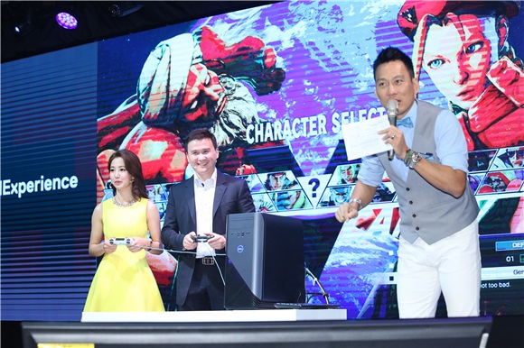 郭书瑶出席电脑品牌新品发表会