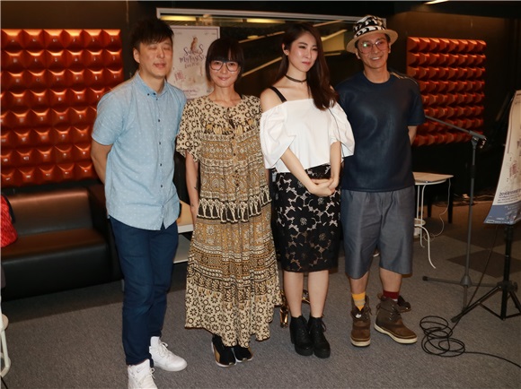 石咏莉、孙耀威、卢巧音、邓健泓等出席「演唱会彩排」活动