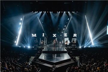麋先生10年磨一剑　推《我们的十年 WE LIVE 现场十录》