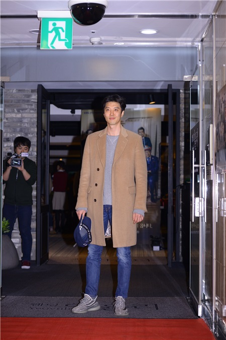 李东健、赵伦熙、显佑、李世英等出席《月桂树西装店的绅士们》终放宴