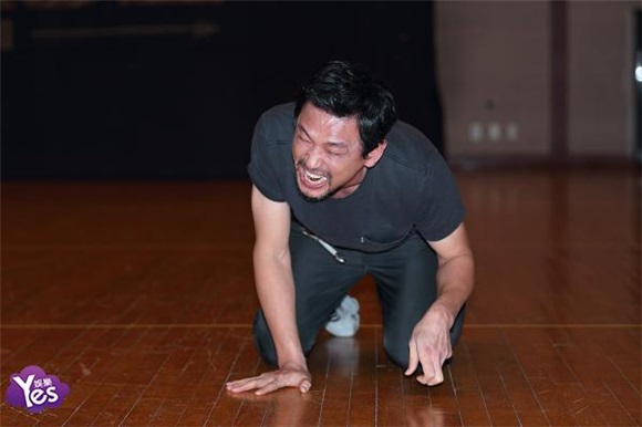 郑雄仁、黄正民等出席话剧《理查德三世》公开演习