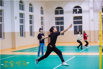 林更新飞身救球