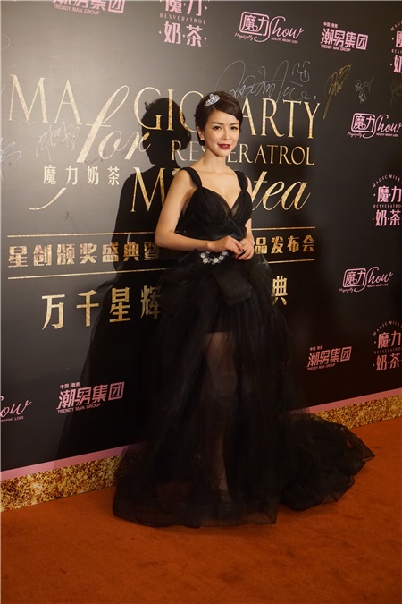 佘诗曼、胡定欣等出席「香蔓蕾万千星辉魔力盛典」