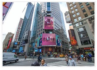 热拉爱豆登陆纽约时代广场引全球媒体关注 新女性APP强势来袭展新女性风采