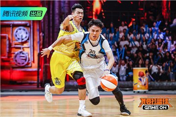陈凯涛奋力防守