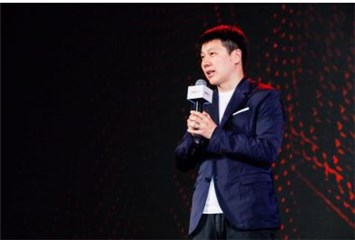 完美世界影视董事长兼CEO廉洁发表演讲
