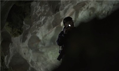《北纬三十度》双河洞探险