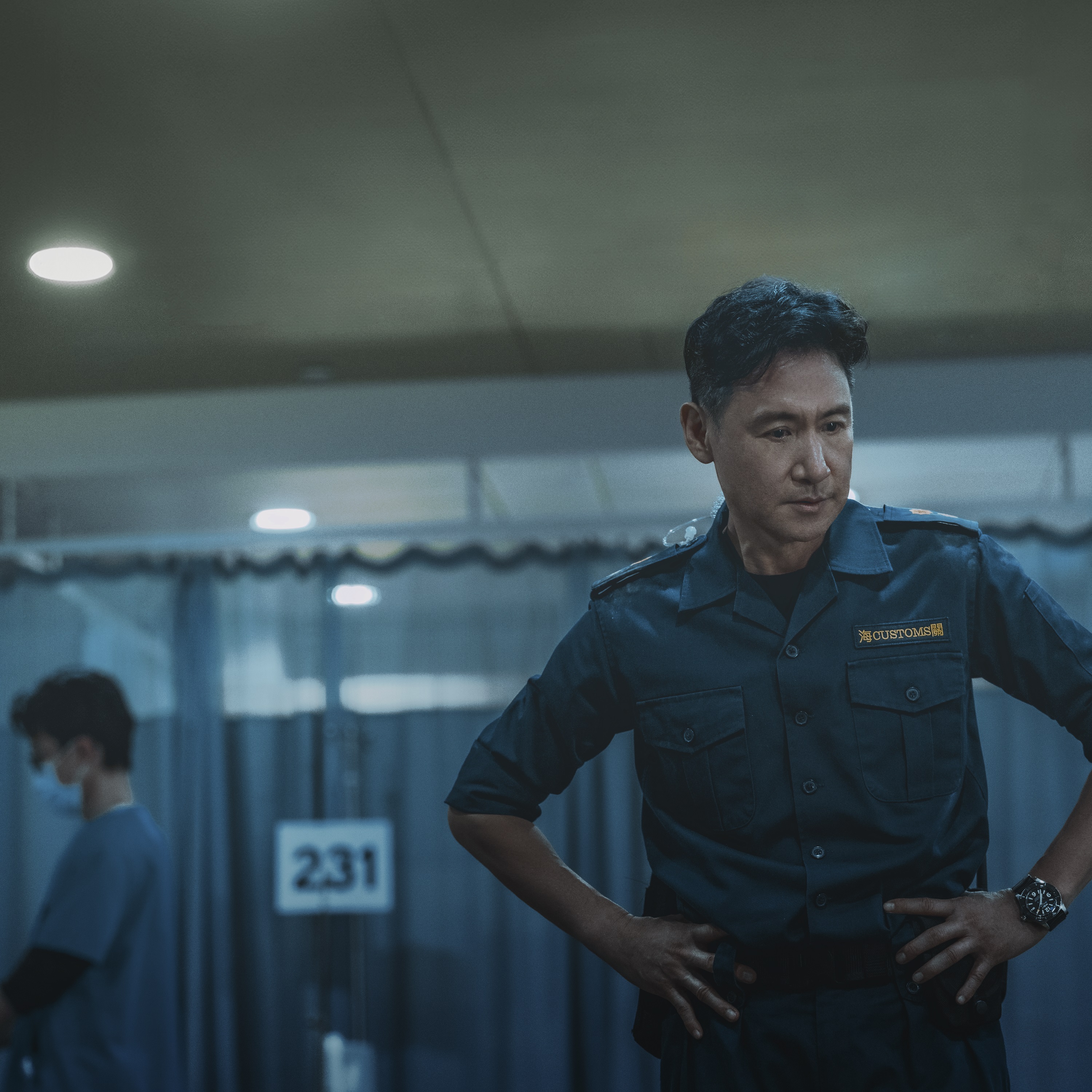 张学友深情演绎《海关战线》电影主题曲 荒芜中挣扎寻觅《很远的地方》