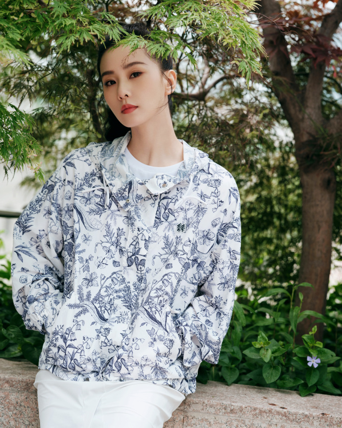 刘诗诗现身上海出席可隆活动，状态超好获高赞