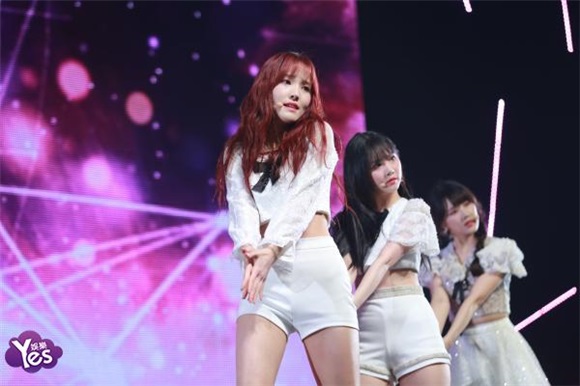 〈Yes 首尔现场〉女团GFRIEND出道近三年 发行第6张迷你专辑