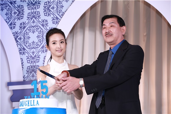 林依晨出席赛吉儿十五周年活动