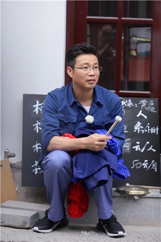 王迅等活儿来
