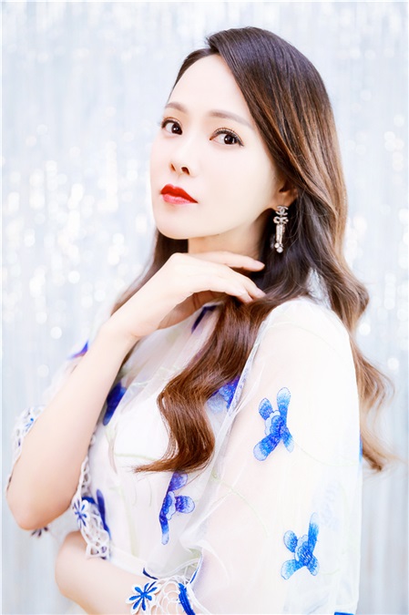 伊能静担任《完美搭档》嘉宾 容貌美到让网友怀疑是否ps