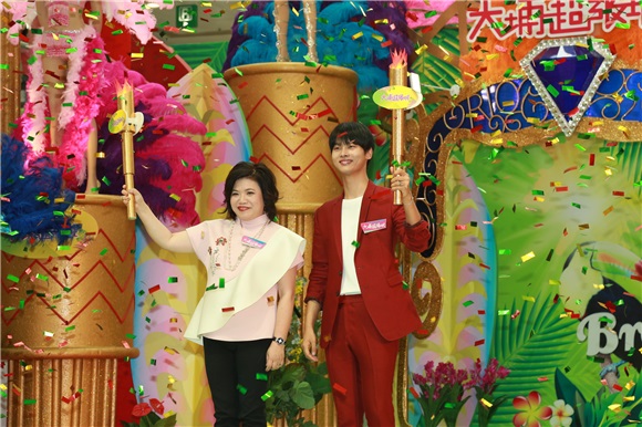 韩国男团VIXX队长N出席《森巴运动嘉年华》揭幕礼xN签唱会