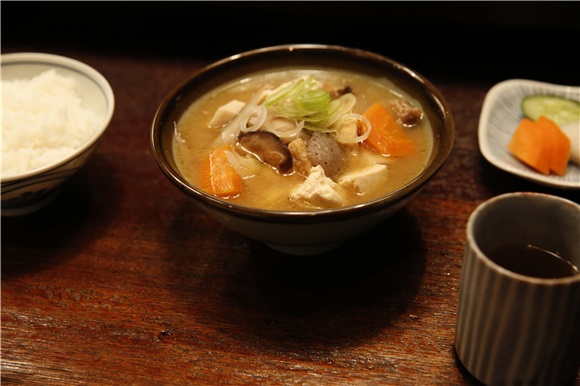 电影《深夜食堂》逼哭林宥嘉 自己的歌像猪肉味增汤