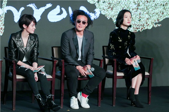 《摆渡人》定档1223 十三位大咖用「周星驰的方式」献上「王家卫的故事」