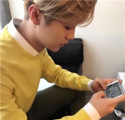 “事业和战斗都要勇往直前”