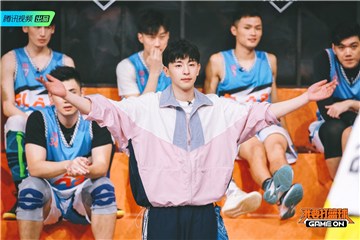 运动系男孩邓伦