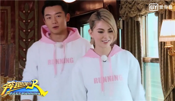 《奔跑吧2》终於要播了! 邓超自嘲:「到底哪天播?」