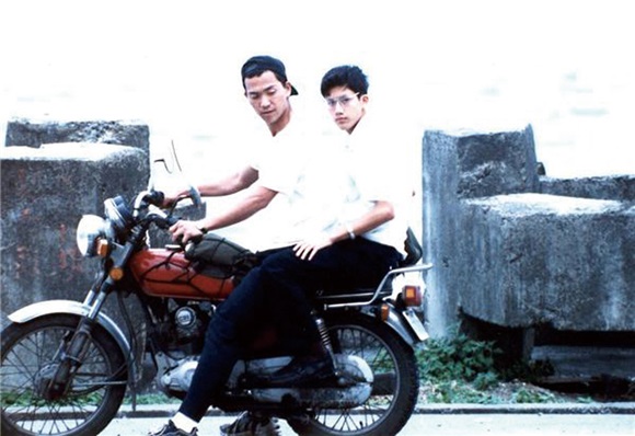 「台湾纯16」原味放映 莫子仪.贾孝国重现19年前青涩