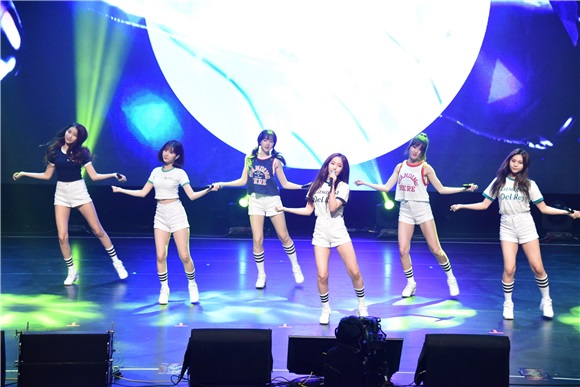 女团GFRIEND来台举办迷你演唱会