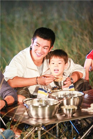 《爸爸5》嗯哼再现金句：“我想做坑