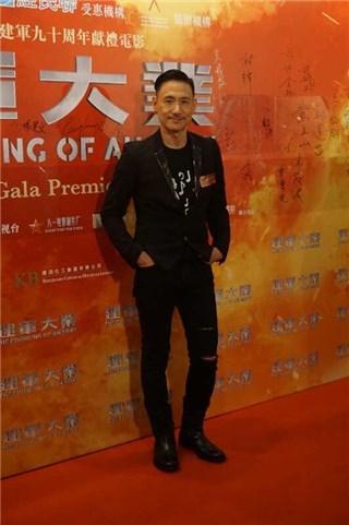 〈Yes香港现场〉张涵予、马天宇、张学友与郑伊健等人出席《建军大业》首映