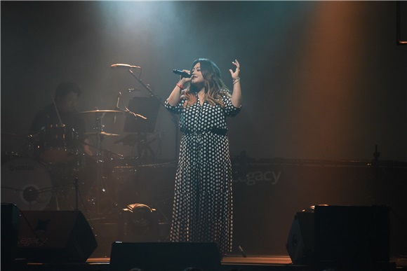 〈Yes台北现场〉家家演唱会献唱自创曲忆亡母 泪洒现场