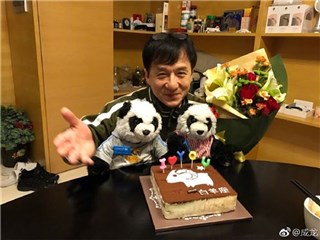 成龙坦承女友多 一席被逼婚言论惹众怒