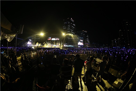 五月天《JUST ROCK IT 2016就是演唱会》台北站