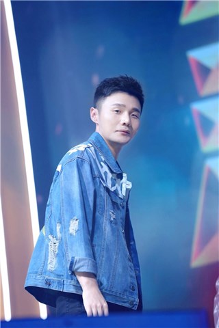 李荣浩小眼睛魅力