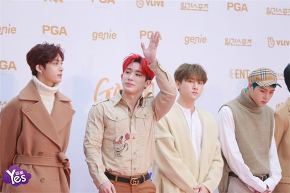 〈Yes 首尔现场〉SUPERJUNIOR、EXO、防弹少年团等出席金唱片专辑部门颁奖礼