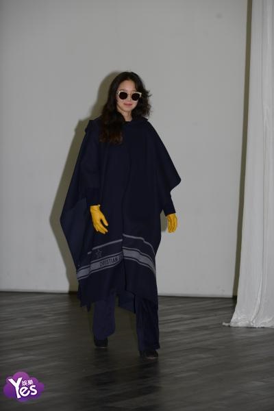 在熙、李珉廷、李贞贤等出席某品牌活动 