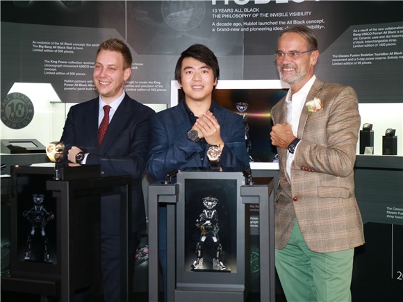 郎朗、宋熙年出席《Hublot宇舶表》10周年活动