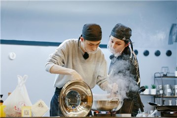 《美味夜行侠》于正“口嫌体正直”，助力尹正、秦霄贤成功进阶