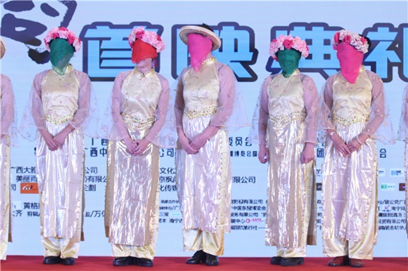 《越囧》获国际奖项 马德钟、王大治等亮相首映礼
