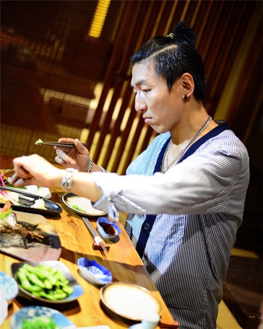 羽泉合开料理店 「全能巨匠」倾心打造「巨好吃」